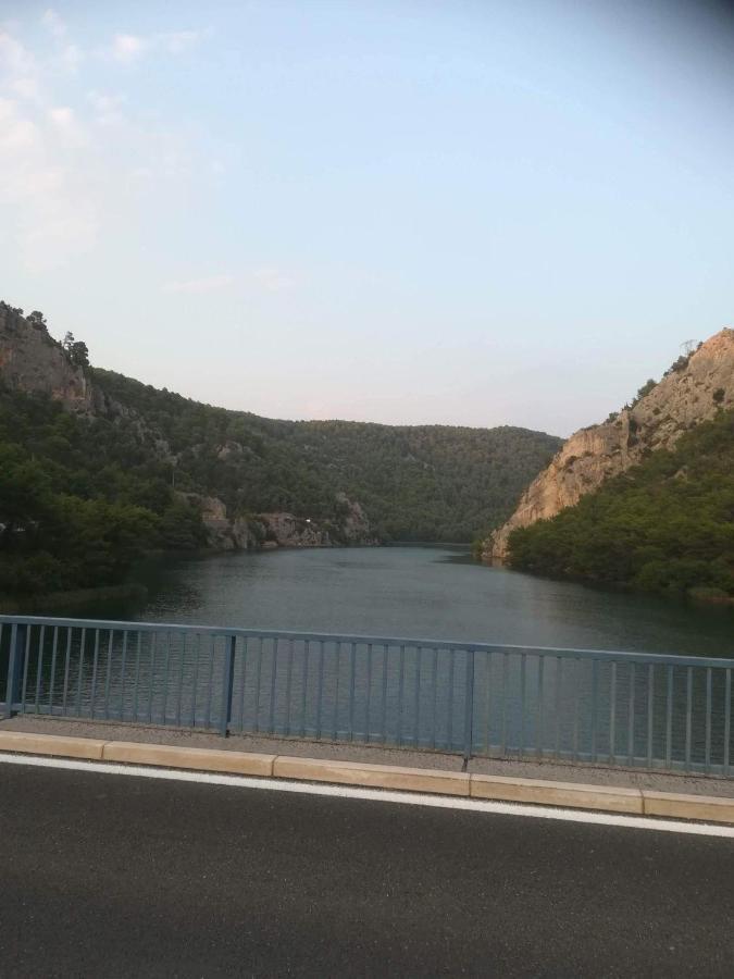 Milda+M Apartment Skradin Ngoại thất bức ảnh
