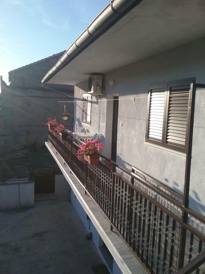 Milda+M Apartment Skradin Ngoại thất bức ảnh